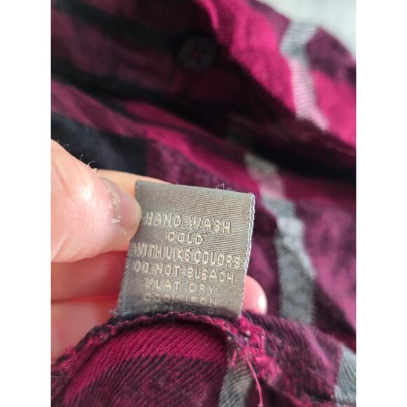 Charlotte Russe Magenta Plaid Button Up Top Women's Size L - Picture 6 of 10